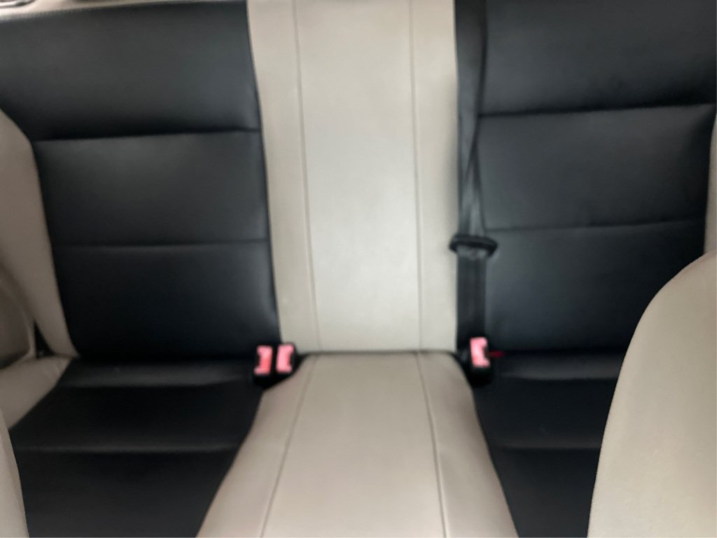 Used 2012 Ford Focus SE FWD image 24