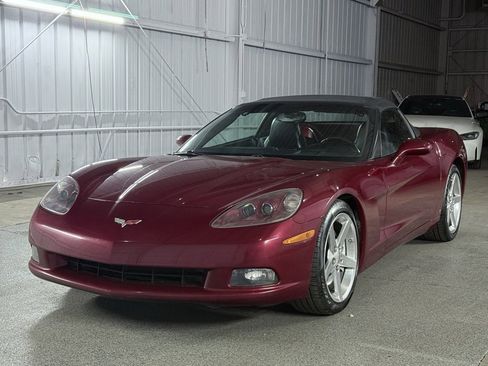 Used 2006 Chevrolet Corvette Convertible w/ Preferred Equipment Group image 1