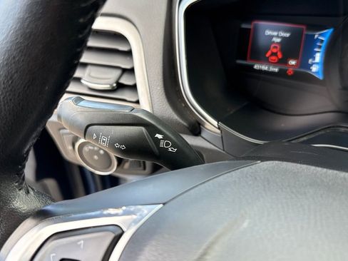 Used 2019 Ford Fusion SEL image 21