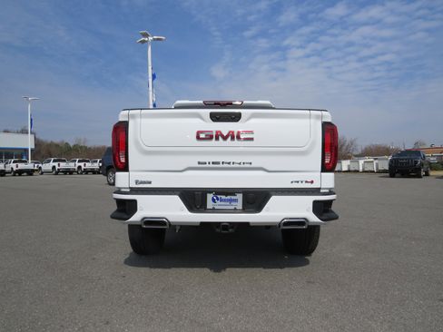 New 2026 GMC Sierra 1500 AT4 w/ AT4 Premium Package image 37