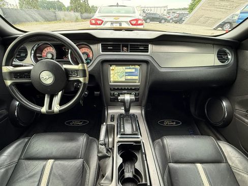 Used 2012 Ford Mustang GT Premium w/ Electronics Pkg RWD image 3