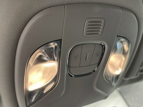 Used 2019 Jeep Compass Latitude w/ Popular Equipment Group image 33