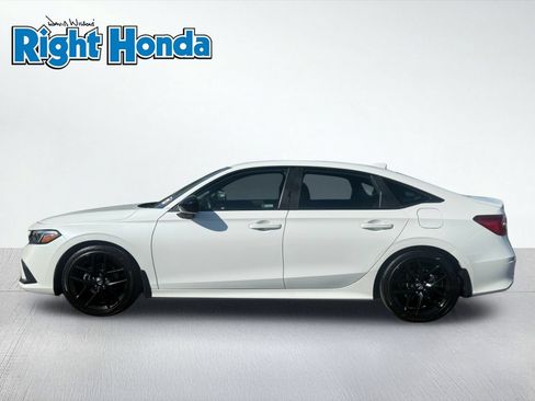 Used 2024 Honda Civic Sport image 3