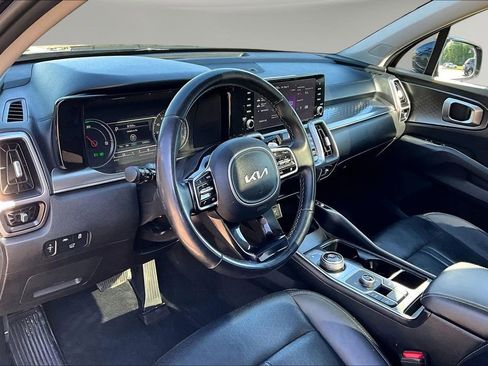 Used 2023 Kia Sorento EX w/ Panoramic Sunroof Package AWD/4WD image 18