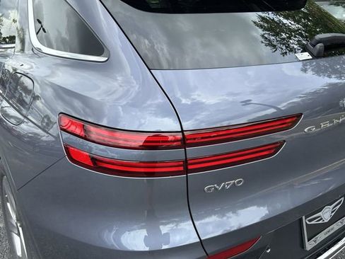 New 2026 Genesis GV70 2.5T Advanced w/ G1 Accessory Package image 14