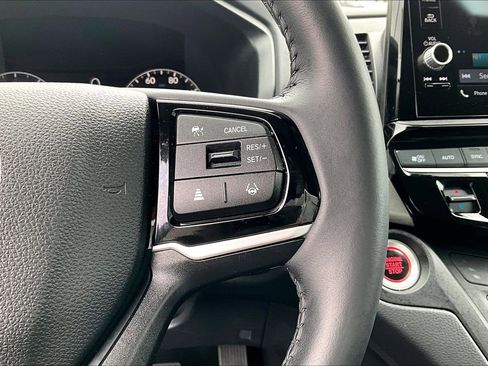 Used 2025 Honda Odyssey EX-L image 12