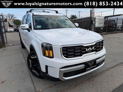 Used 2024 Kia Telluride S w/ S Sunroof Package FWD image 1