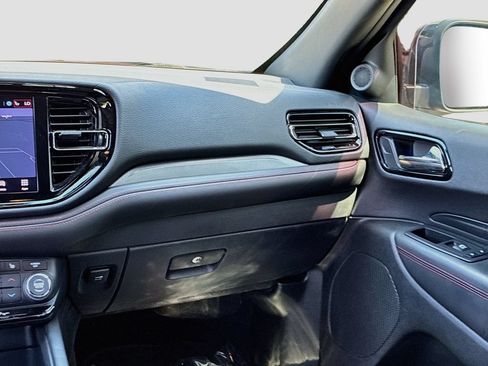Used 2023 Dodge Durango GT RWD image 25