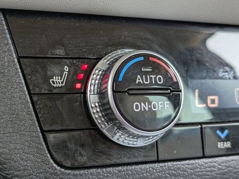 Used 2022 Mitsubishi Outlander SEL image 23