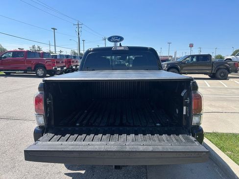 Used 2020 Toyota Tacoma TRD Pro AWD/4WD image 16