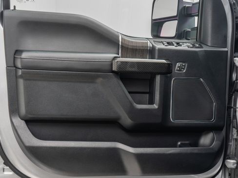 Used 2021 Ford F250 Lariat w/ Lariat Ultimate Package AWD/4WD image 41