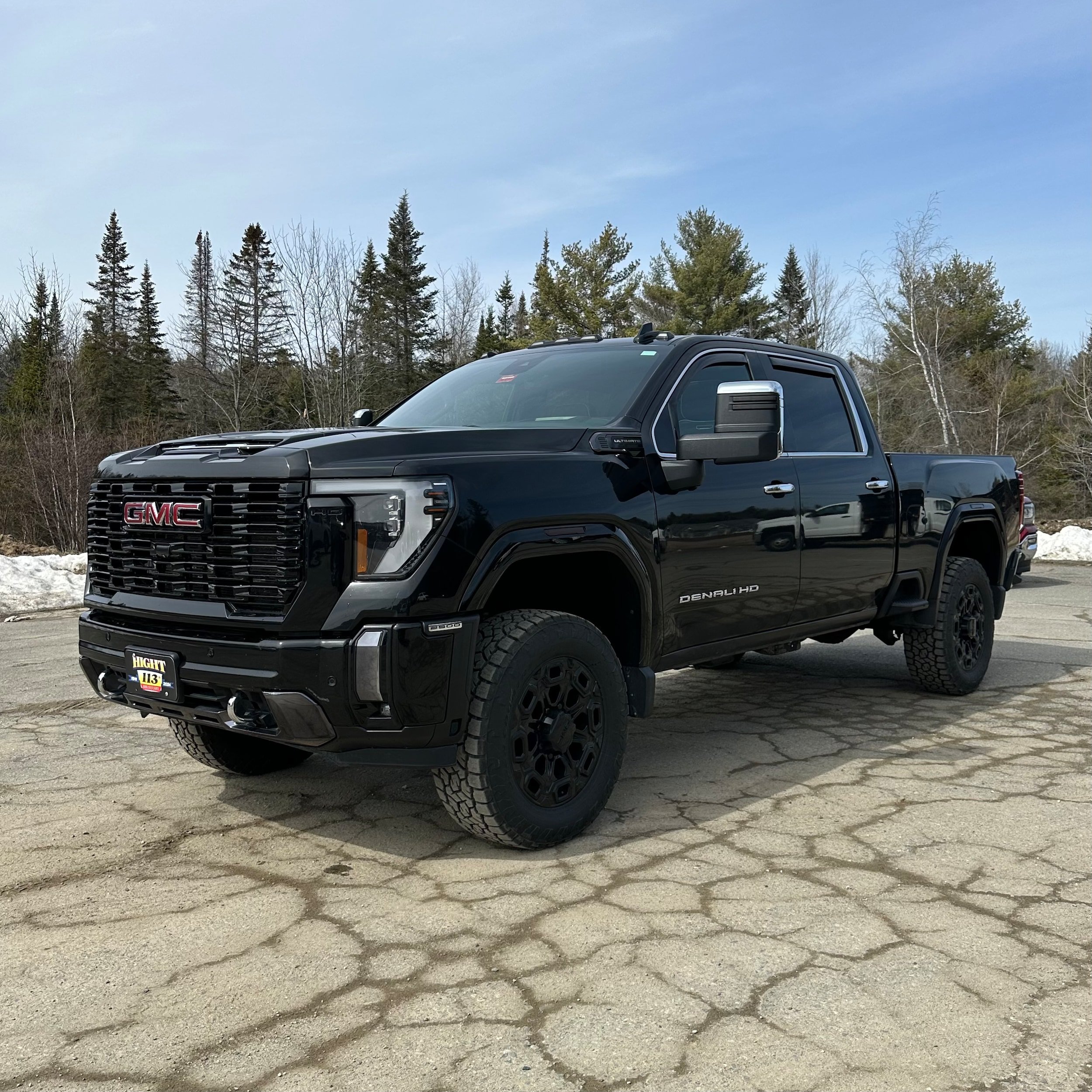 Used 2024 GMC Sierra 2500 Denali Ultimate AWD/4WD image 7