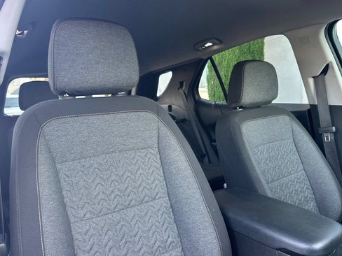 Used 2022 Chevrolet Equinox LT AWD/4WD image 17