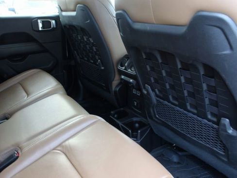 Used 2020 Jeep Gladiator Rubicon image 39