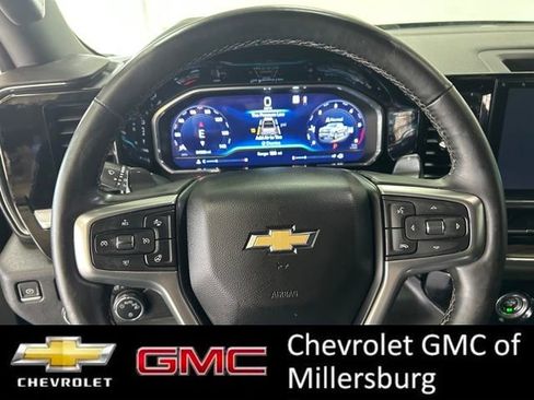 Used 2023 Chevrolet Silverado 1500 LT w/ Z71 Off-Road Package AWD/4WD image 13