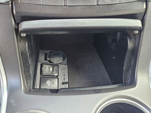 Used 2017 Toyota Camry XLE image 28