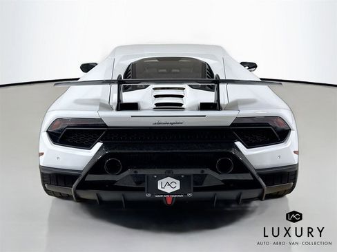 Used 2018 Lamborghini Huracan image 7