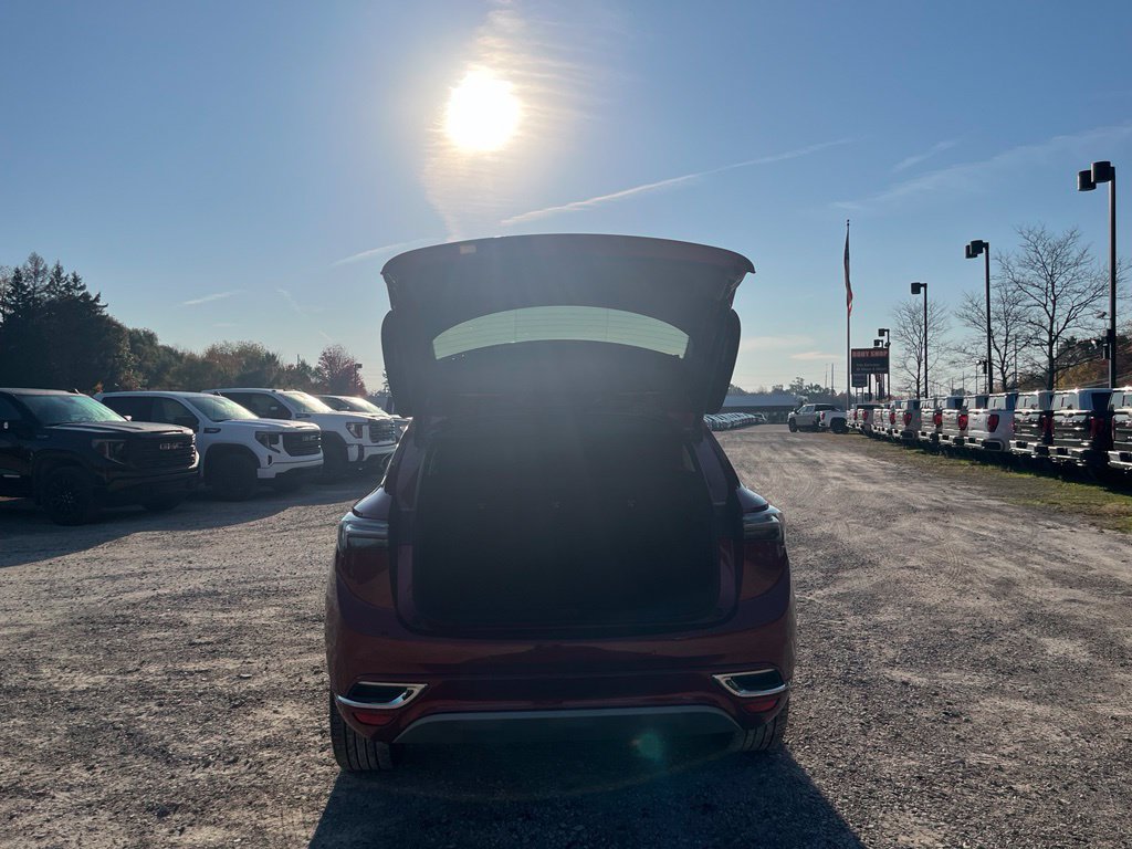 Used 2023 Buick Envision Avenir AWD/4WD image 9