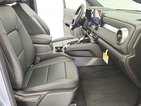New 2026 Chevrolet Colorado LT w/ LT Convenience Package AWD/4WD image 36