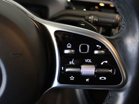 Used 2022 Mercedes-Benz A 220 4MATIC image 25