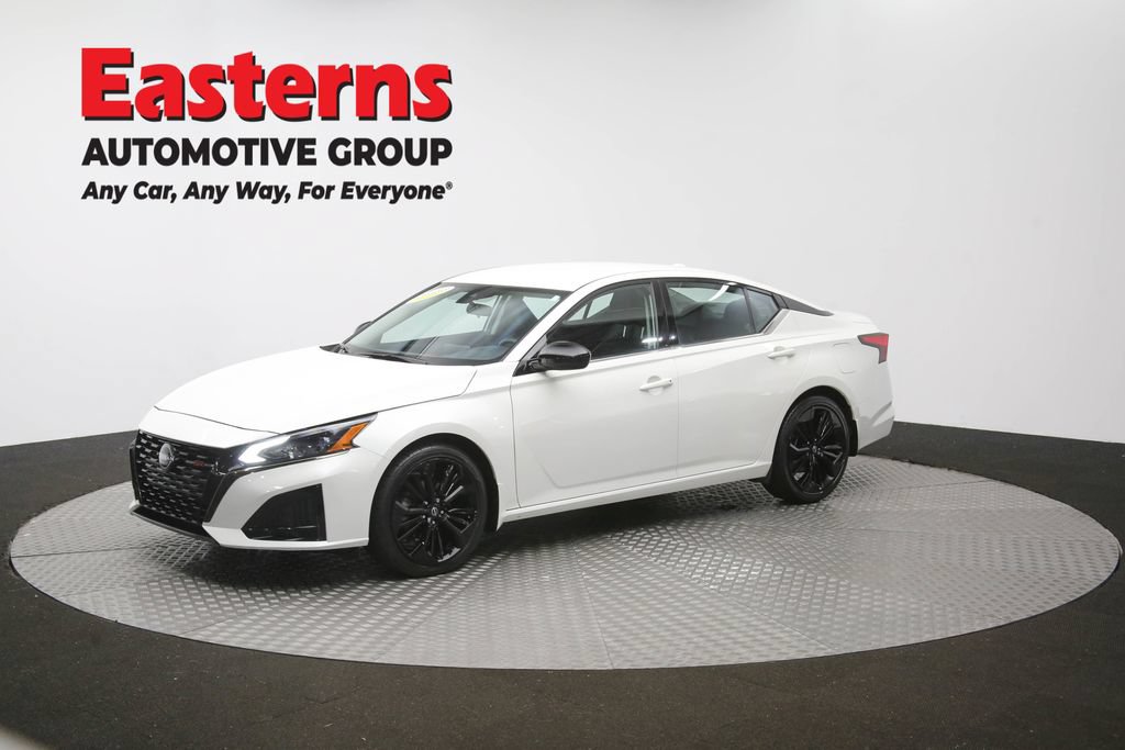 Used 2023 Nissan Altima 2.5 SR FWD image 58