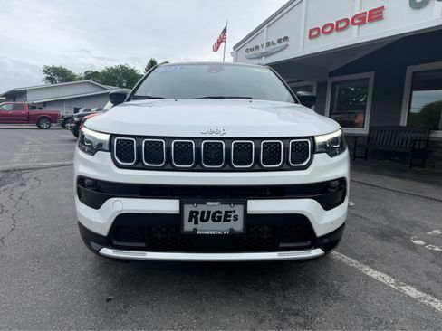 Used 2023 Jeep Compass Limited w/ Elite Group AWD/4WD image 2