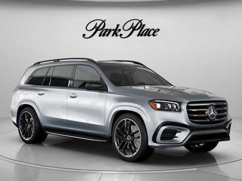 New 2026 Mercedes-Benz GLS 580 4MATIC image 32