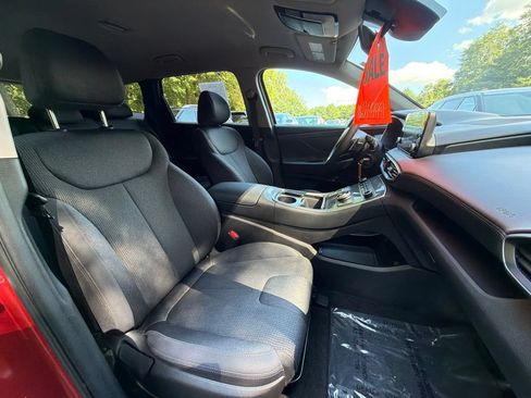 Certified 2023 Hyundai Santa Fe SE AWD/4WD image 9