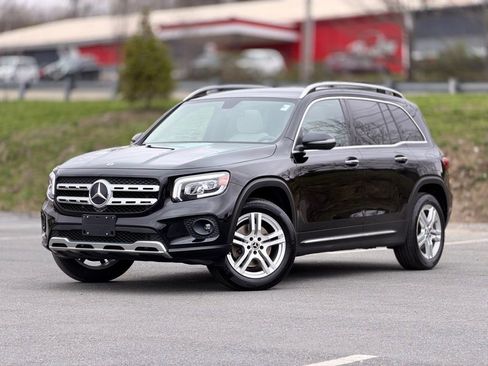 Used 2022 Mercedes-Benz GLB 250 4MATIC image 1