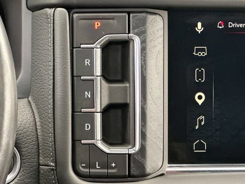 Used 2024 GMC Yukon XL Denali w/ Advanced Technology Package AWD/4WD image 5