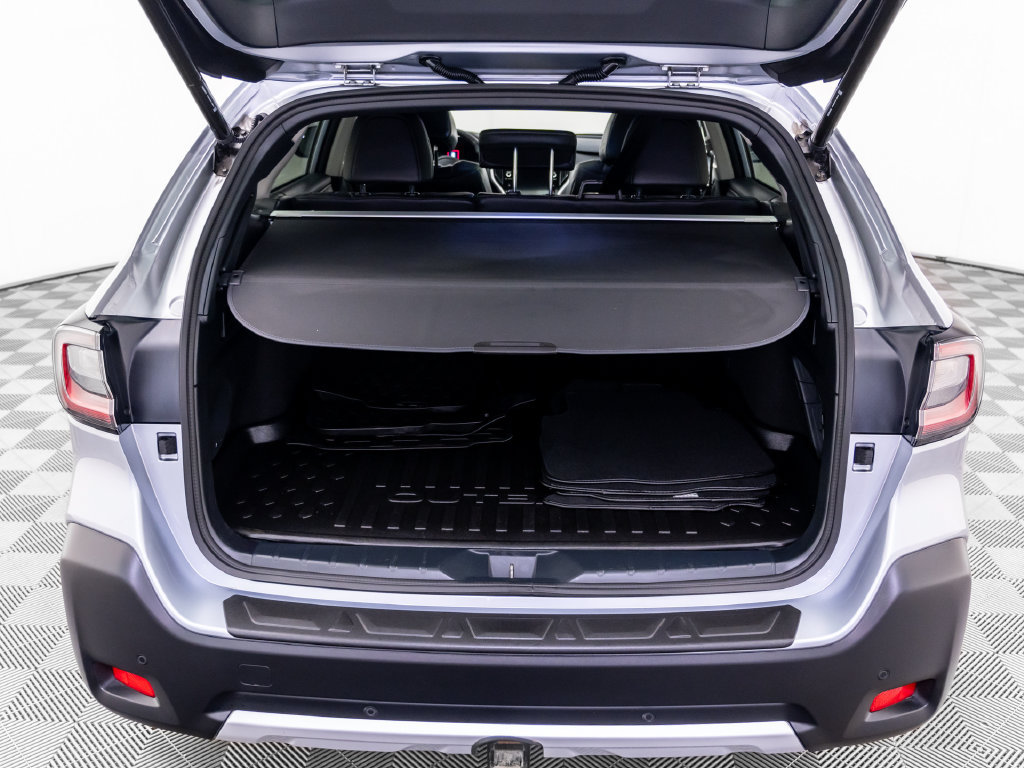 Used 2024 Subaru Outback Touring AWD/4WD image 31
