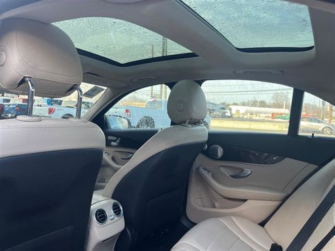 Used 2019 Mercedes-Benz C 300 4MATIC Sedan image 33