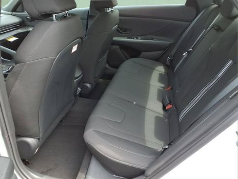 New 2026 Hyundai Elantra SEL Sport FWD image 13