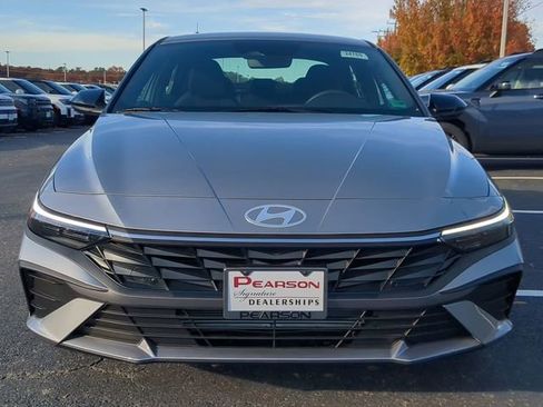 Used 2026 Hyundai Elantra Sport FWD image 8