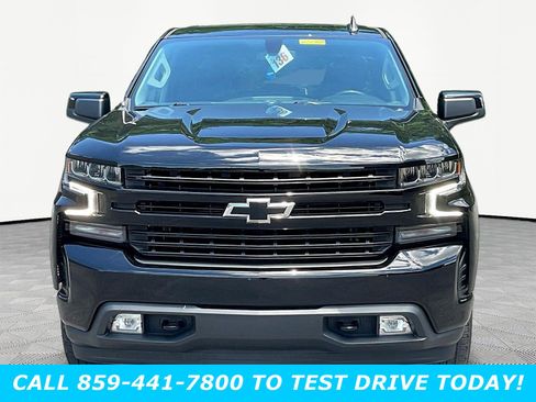 Used 2021 Chevrolet Silverado 1500 RST AWD/4WD image 2