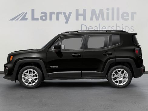 Used 2020 Jeep Renegade Latitude w/ Cold Weather Group AWD/4WD image 3