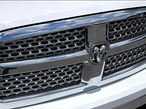 Used 2013 RAM 1500 Laramie w/ Convenience Group RWD image 27