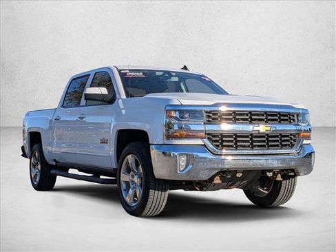 Used 2018 Chevrolet Silverado 1500 LT w/ Texas Edition image 3