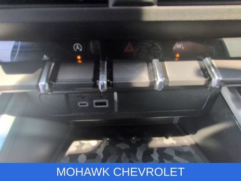 Certified 2023 Chevrolet Colorado Trail Boss w/ Advanced Trailering Package AWD/4WD image 35