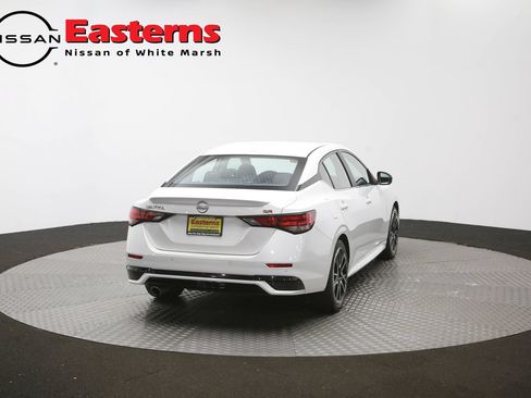 Used 2024 Nissan Sentra SR w/ SR Premium Package FWD image 39