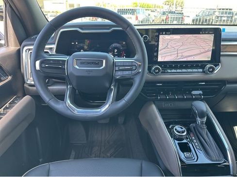 New 2026 GMC Canyon Denali image 7