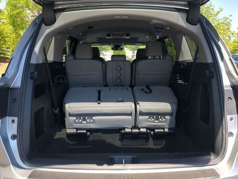 Used 2023 Honda Odyssey Touring image 12