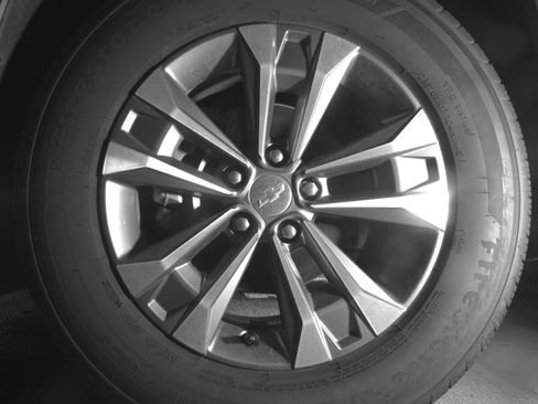 Used 2025 Chevrolet Equinox LT image 12