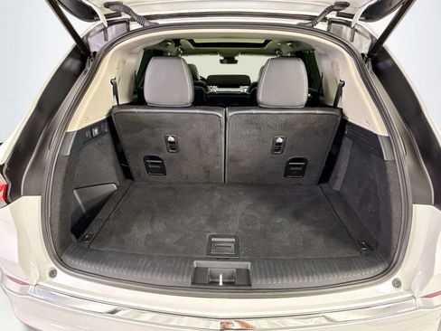 Used 2024 Acura MDX SH-AWD w/ Technology Package image 27
