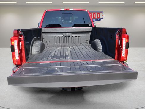 New 2026 Ford F250 Lariat w/ Black Appearance Package AWD/4WD image 9