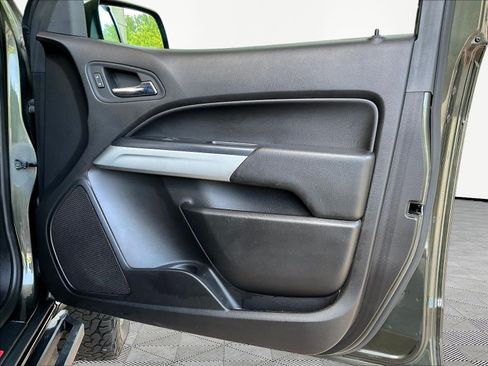 Used 2017 Chevrolet Colorado ZR2 w/ LPO, Premium Interior Package AWD/4WD image 28