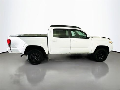 Used 2019 Toyota Tacoma SR w/ SR Convenience Package image 8