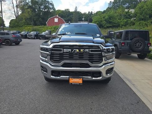 Used 2026 RAM 2500 Big Horn AWD/4WD image 2