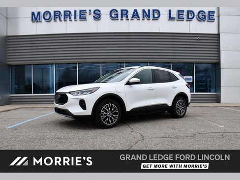 New 2024 Ford Escape SE FWD image 1