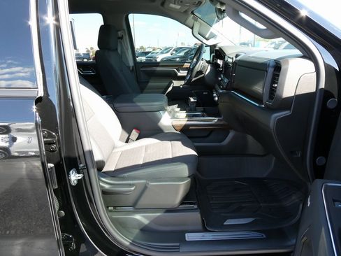 Certified 2025 GMC Sierra 1500 Elevation w/ Preferred Package image 13